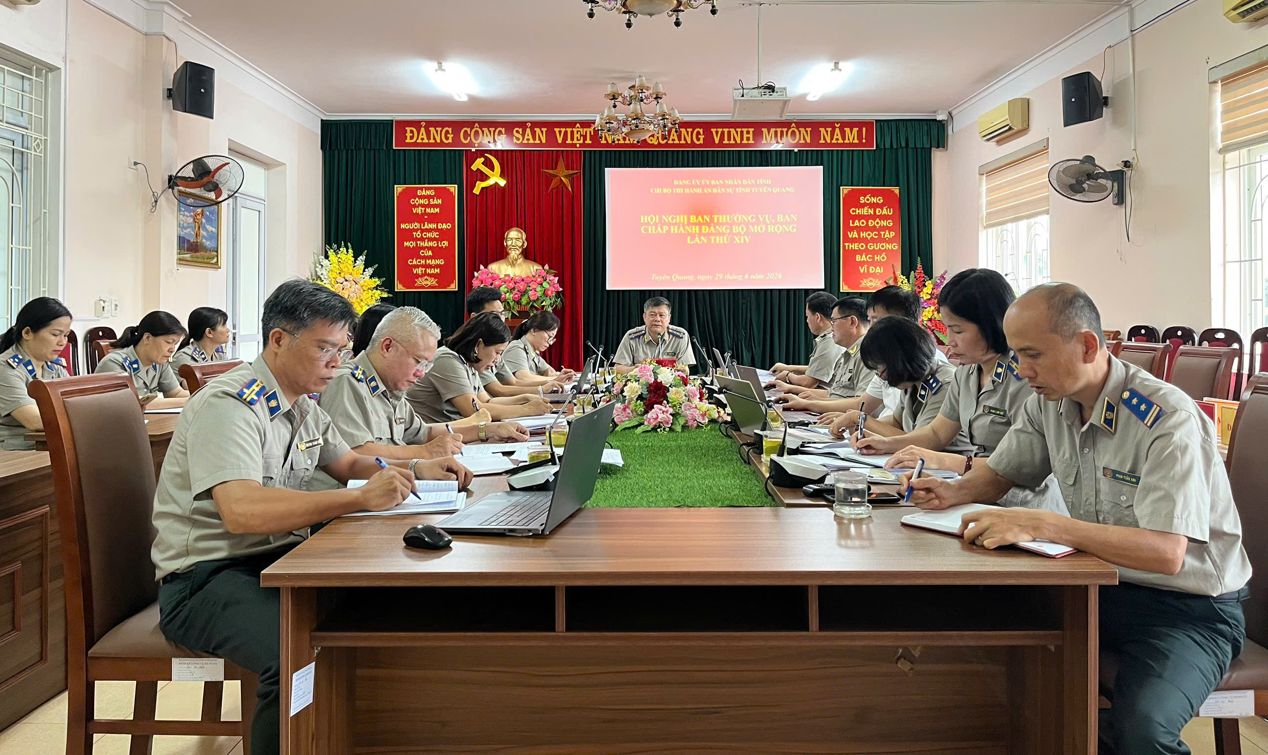 Ảnh đại diện Thi hành án dân sự tỉnh tổ chức Hội nghị Ban Chấp hành Đảng bộ lần thứ 14 và Họp giao ban lãnh đạo cơ quan tháng 6/2026.
