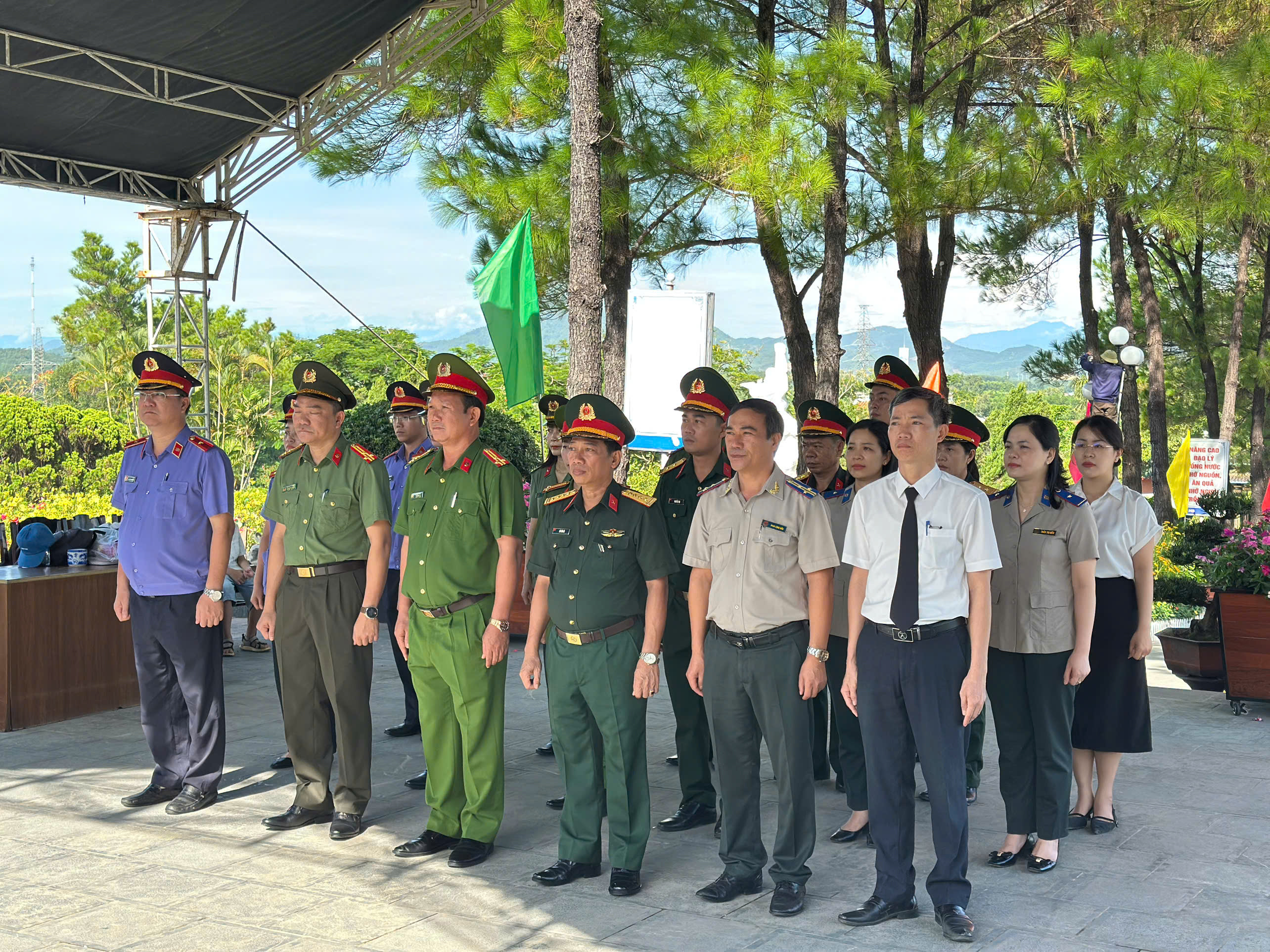 Ảnh đại diện THI HÀNH ÁN DÂN SỰ THÀNH PHỐ HUẾ TÍCH CỰC THAM GIA VÀ TỔ CHỨC CÁC HOẠT ĐỘNG CHÀO MỪNG KỶ NIỆM 79 NĂM NGÀY THƯƠNG BINH - LIỆT SĨ (27/7/1947 - 27/7/2026)