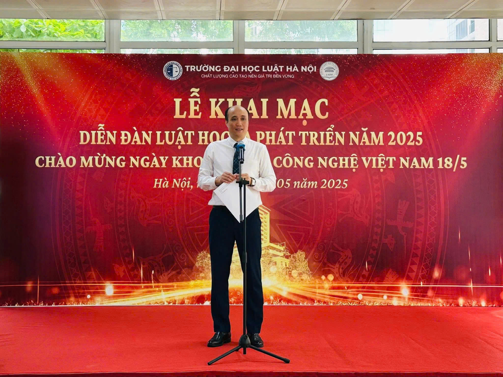 180526 DHL.jpg