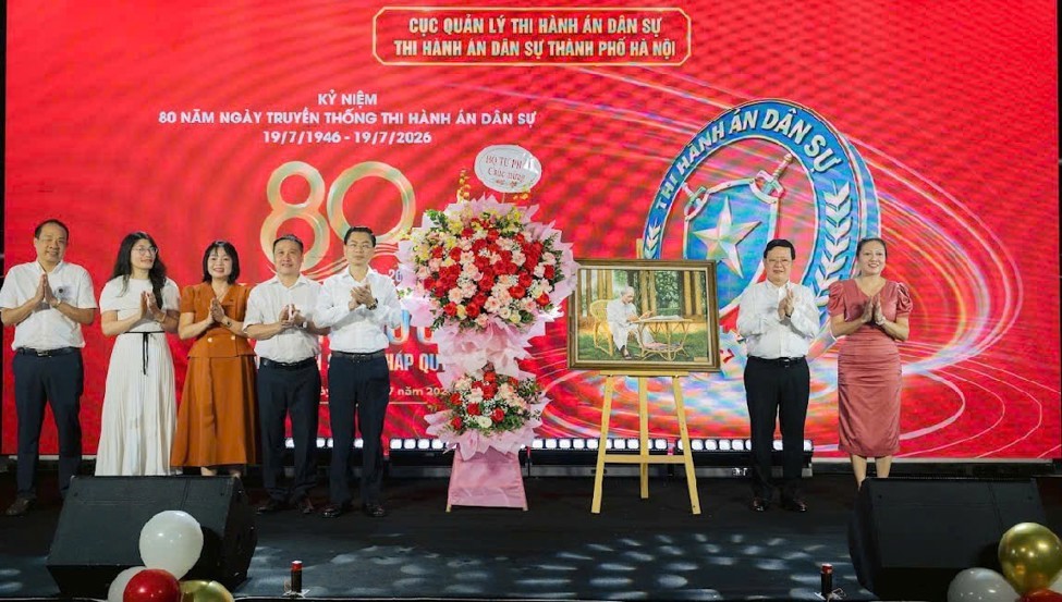 190726 hn hoa.jpg