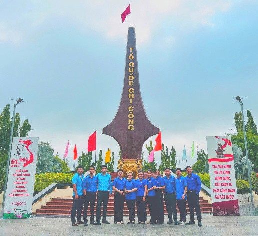 2026-viengntlskv3-2-019fb2145c8a7da09041911db64636cb.jpg 2026_ViengNTLSKV3_ (2).jpg