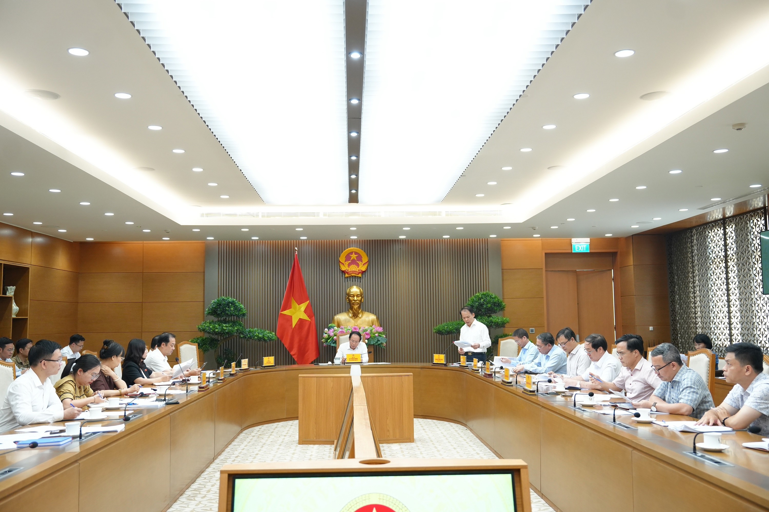 20260527-canh-01a00f7fdbb872899a95ebcc8a8efbb5.jpg 20260527 canh.JPG