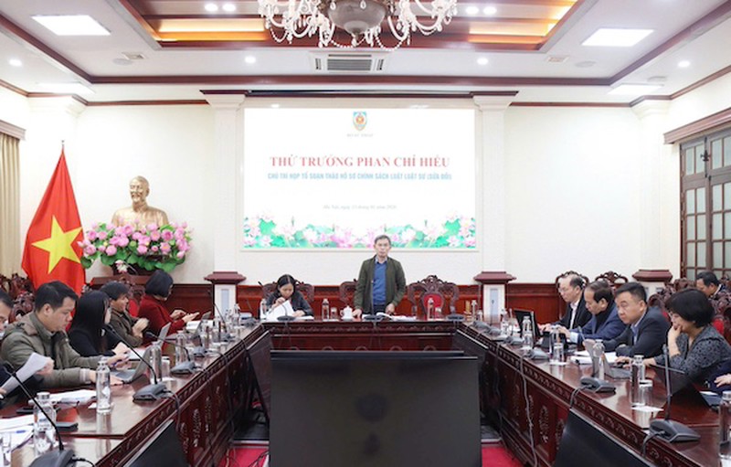 230126 llsu canh.jpg