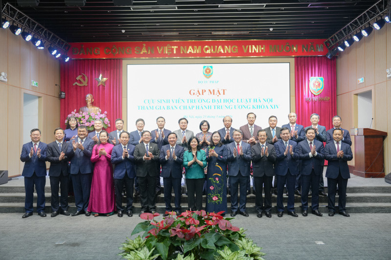 230326-gap-mat-hlu-019d295b3ecd7590b4aeb3865cffaef7.jpg 230326 gap mat hlu.jpg