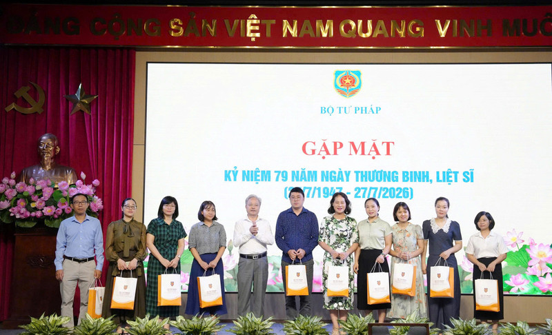 Bộ Tư pháp gặp mặt tri ân nhân kỷ niệm 79 năm Ngày Thương binh - Liệt sĩ