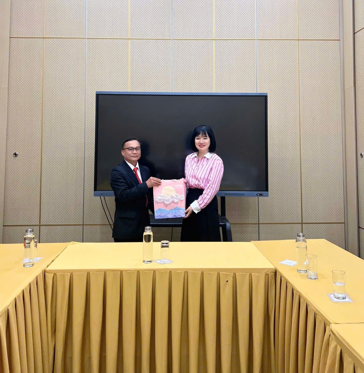 24042026-pbgd-pl-tiep-lao-2-019dbd85f0887fbba176fa21f2bb2c82.jpg 24042026 PBGD PL tiep Lao (2).jpg