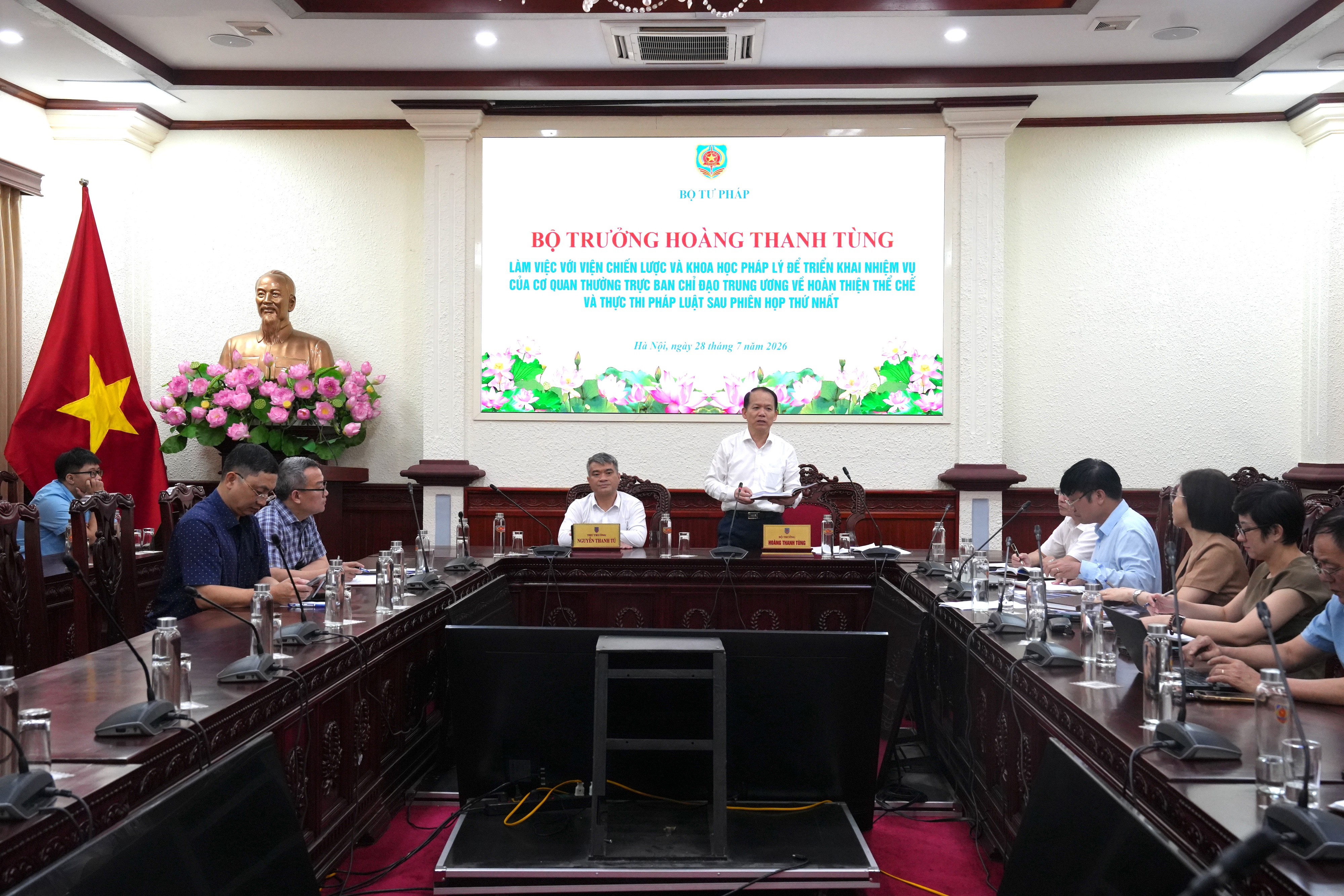 Ảnh đại diện bài viết: bộ trưởng hoàng thanh tùng phát biểu chỉ đạo.