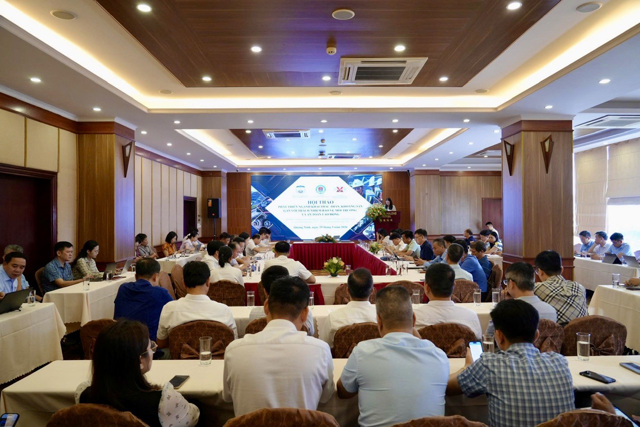 Ảnh đại diện bài viết: quang cảnh hội thảo.