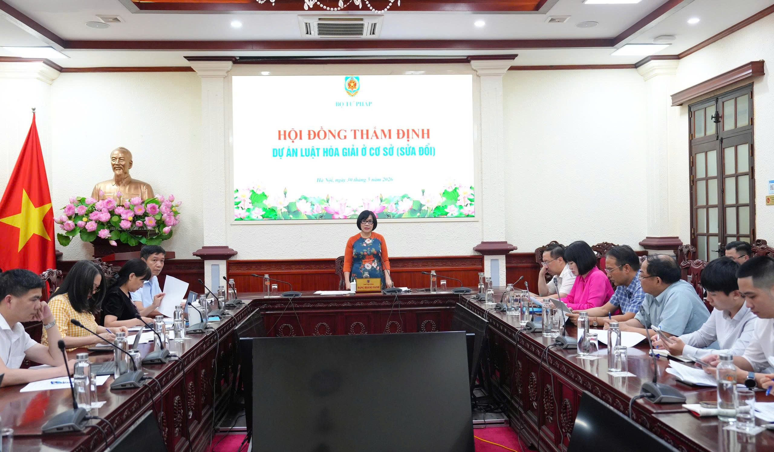 300526-hgcs-canh-019e79f10c1d7cdab5d016555f956032.jpg 300526 hgcs canh.jpg