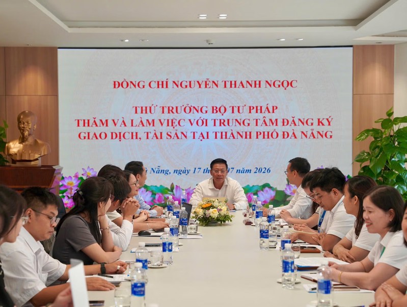 Thứ trưởng Nguyễn Thanh Ngọc làm việc với Trung tâm Đăng ký giao dịch, tài sản tại Đà Nẵng