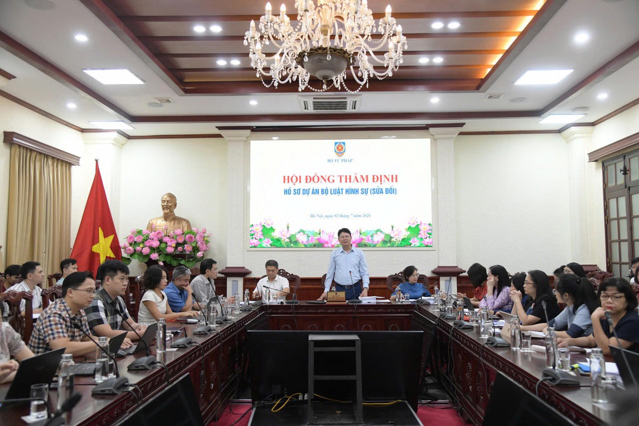 Thứ trưởng Nguyễn Thanh Tịnh phát biểu tại cuộc họp.
