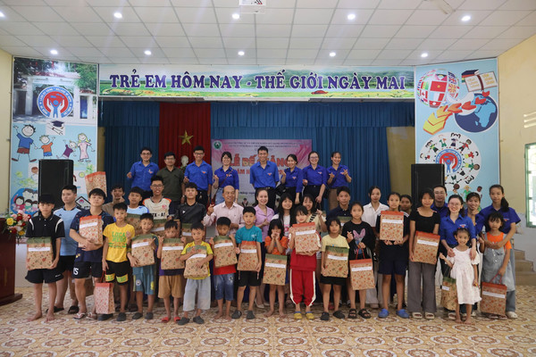 Ảnh đại diện Chi đoàn Trung tâm Đăng ký giao dịch, tài sản tại Thành phố Đà Nẵng  góp phần lan tỏa yêu thương với hoạt động ý nghĩa  hưởng ứng Tháng hành động vì trẻ em năm 2026