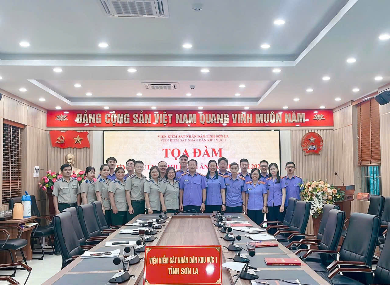 anh-4-019f6e33287c78efa4c843b8b84bd884.jpg ảnh 4.jpg