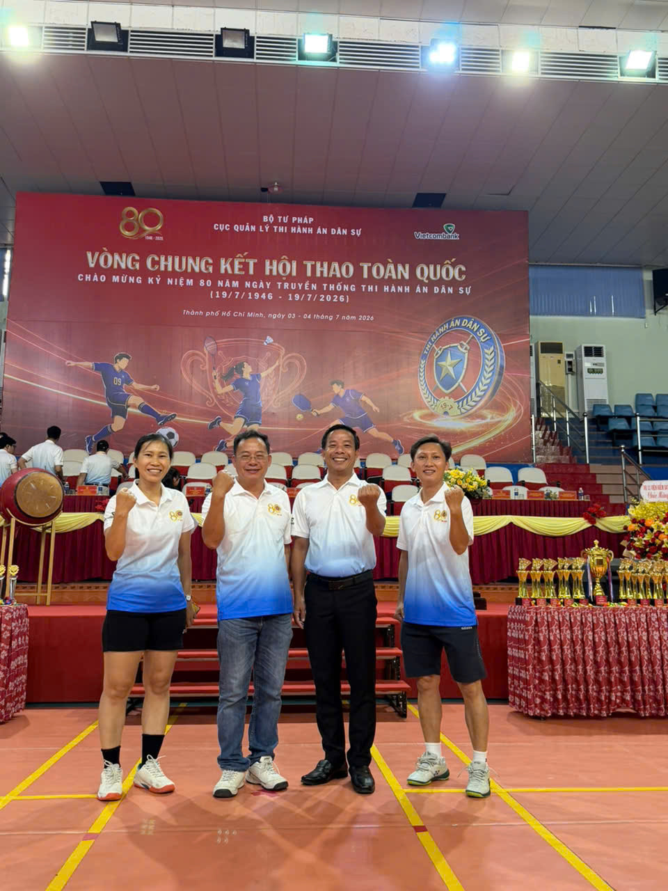 anh-a-tung-019f31ed54087f54a499cb813670c642.jpg anh a tung.jpg