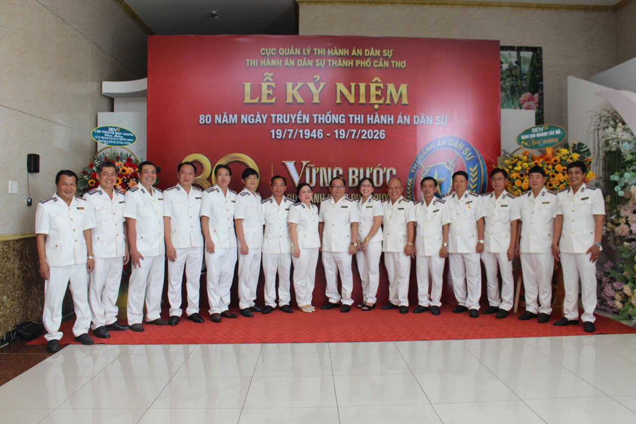 anh-noi-bat-1-019f6df4a20779d58b61a290d4e24f1f.jpg anh noi bat 1.jpg