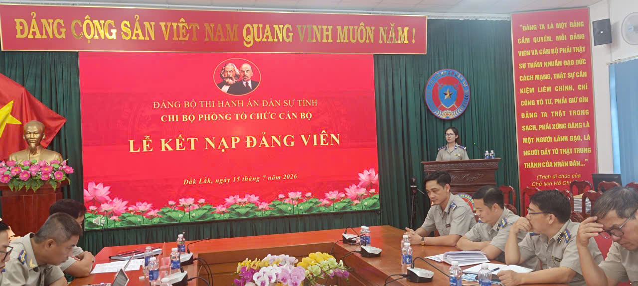 anh-tuyen-the-15-7-2026-019f6534ba4f7795acb1aabceb399c5d.jpg Anh tuyen the 15.7.2026.jpg