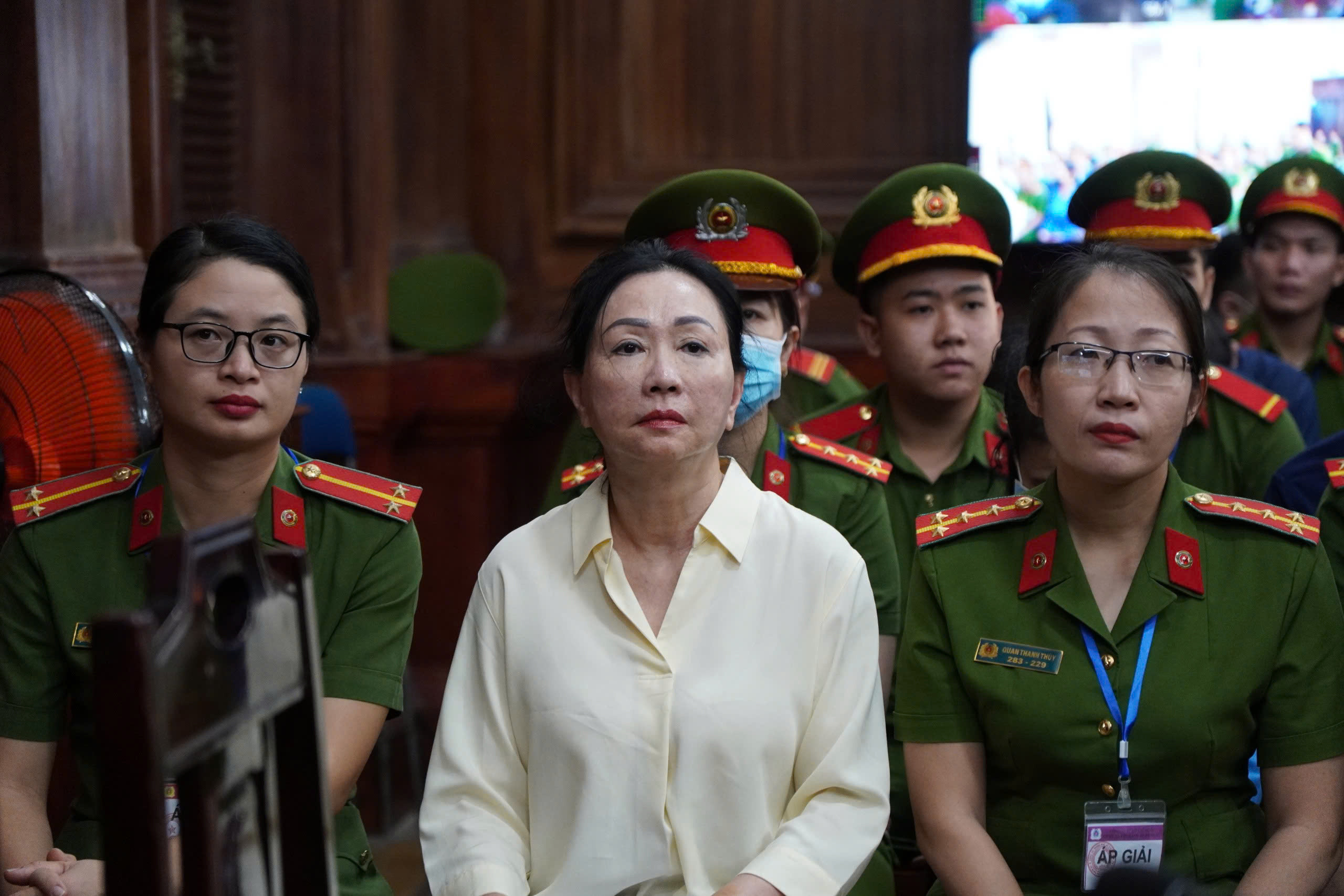 Ảnh đại diện Chi trả đợt 9 vụ án Trương Mỹ Lan: Thi hành án dân sự TP.HCM đẩy mạnh chuyển đổi số, giảm áp lực chi trả thủ công