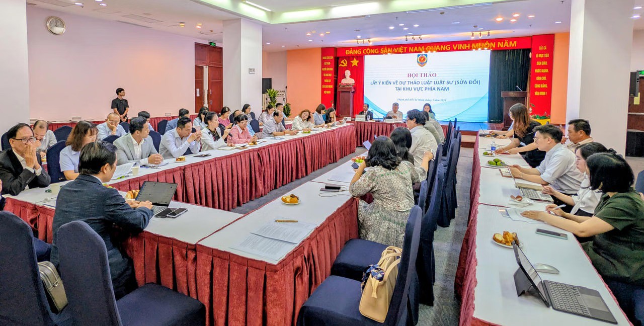 Ảnh đại diện bài viết: bộ tư pháp đã tổ chức hội thảo ở khu vực phía nam nhằm lấy ý kiến hoàn thiện dự thảo luật luật sư (sửa đổi).