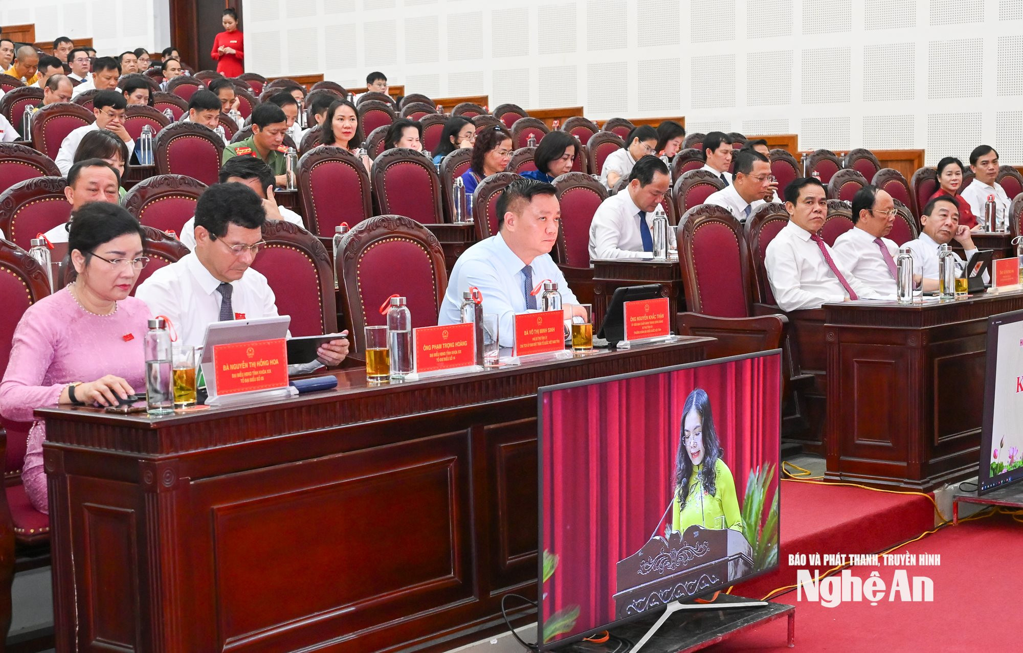 Ảnh đại diện bài viết: các đại biểu tham dự kỳ họp. ảnh: thành cường