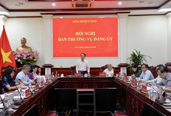 Ảnh đại diện ban thường vụ đảng ủy bộ tư pháp tập trung lãnh đạo, chỉ đạo các nhiệm vụ trọng tâm