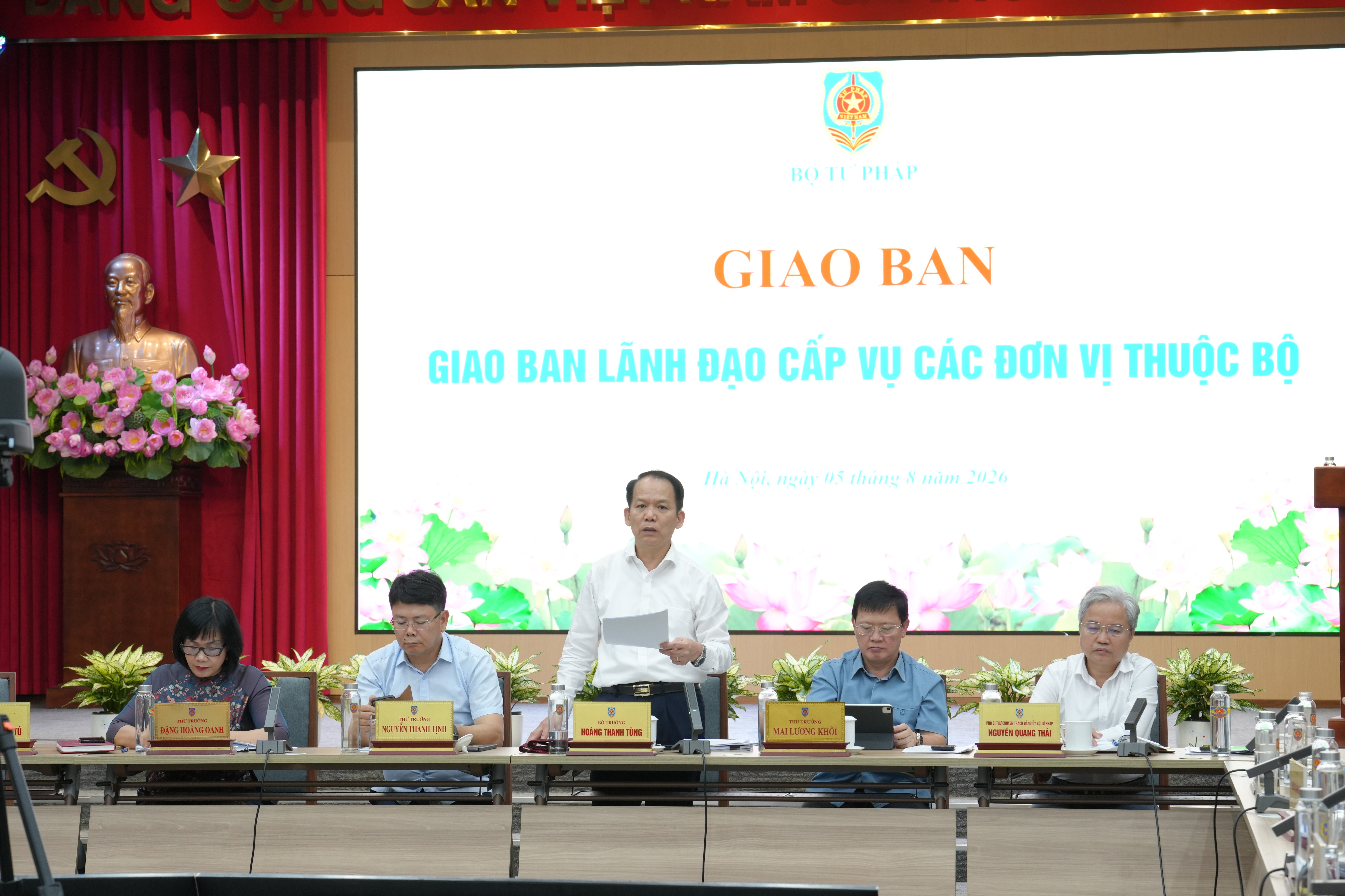 Ảnh đại diện bài viết: bộ trưởng hoàng thanh tùng phát biểu chỉ đạo hội nghị