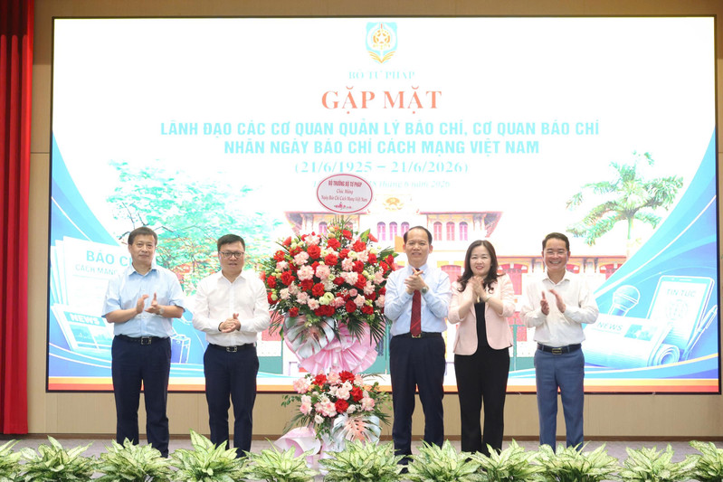 Phát huy vai trò chủ động của báo chí tham gia xây dựng chính sách, pháp luật