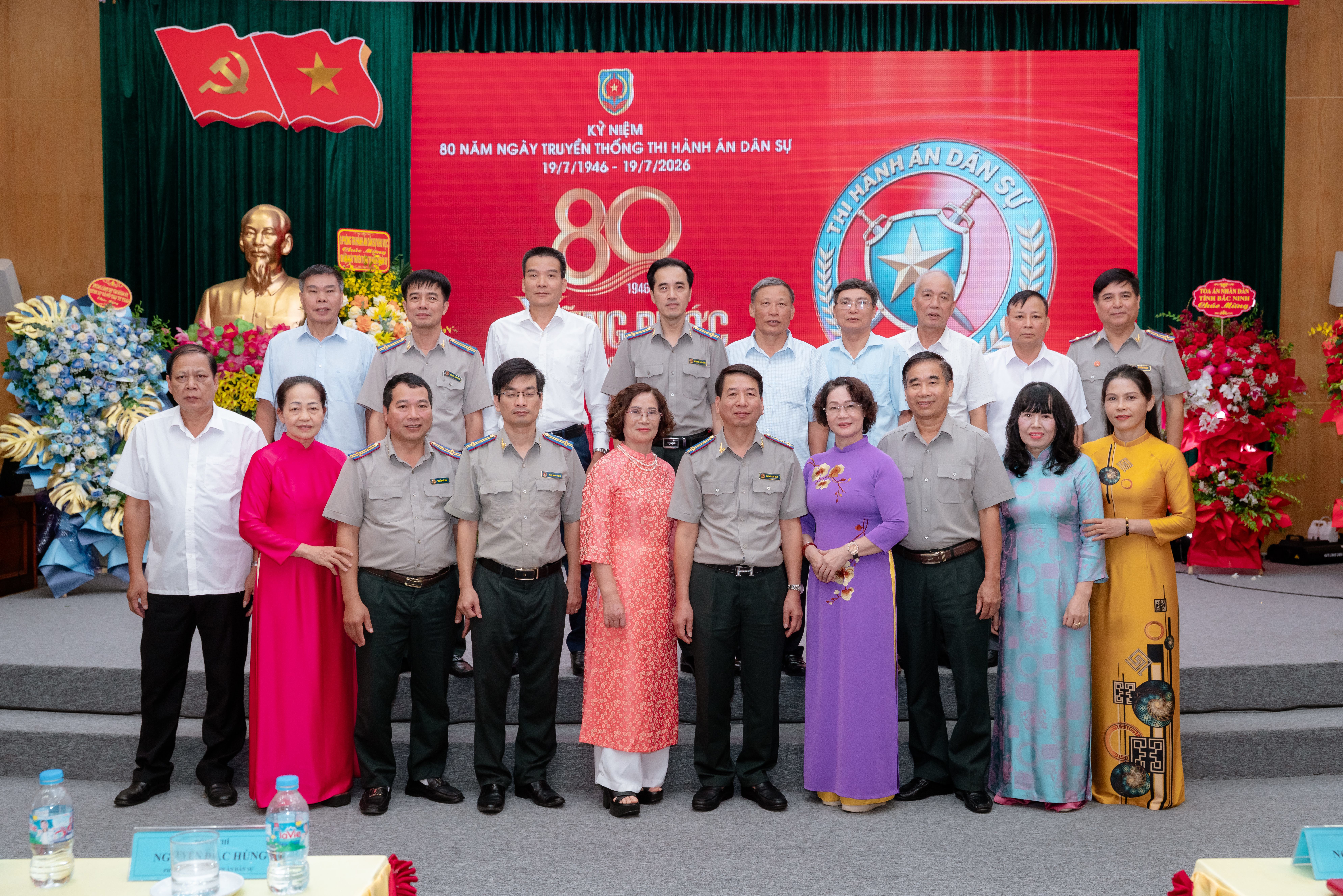 bzn09926-019f87428d5c77eab92a1289a3fb8297.jpg BZN09926.jpg