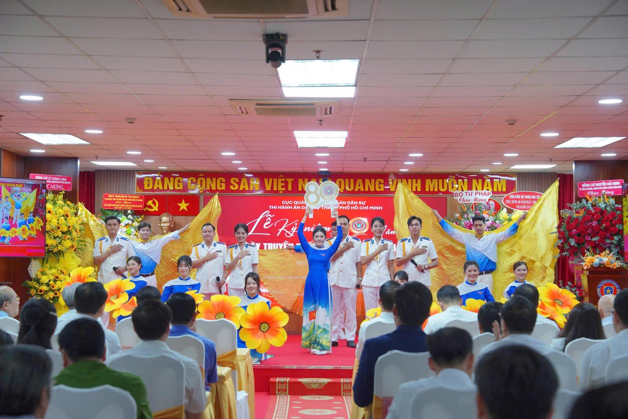 Ảnh đại diện bài viết: lễ kỷ niệm 80 năm ngày truyền thống thi hành án dân sự (19/7/1946 - 19/7/2026) tại tp hcm. ảnh: cẩm tú