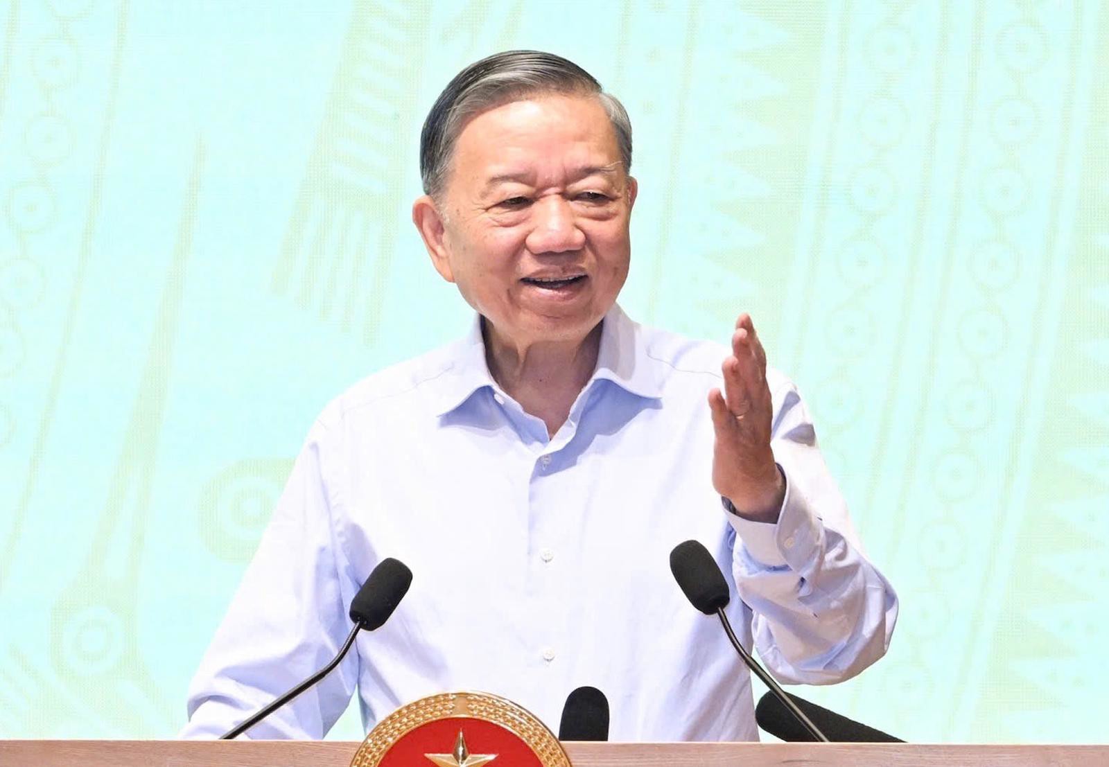Ảnh đại diện bộ chính trị: tăng cường kỷ luật phát ngôn của cán bộ, đảng viên trên không gian mạng