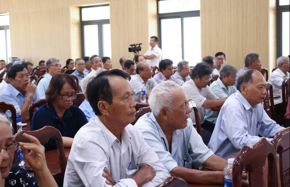da-nang-29-6-4-019f128f933b73e1b4cf2edca054458d.png Đà Nẵng 29.6(4).png