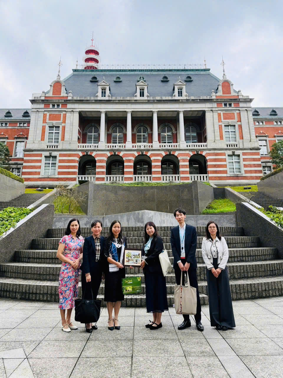 Ảnh đại diện Bộ Tư pháp hoàn thành tốt đẹp chuyến công tác, trao đổi kinh nghiệm phát triển và quản lý nghề Luật sư tại Nhật Bản