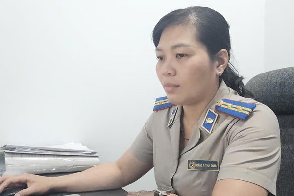 Ảnh đại diện Nữ chấp hành viên và kinh nghiệm kiên trì vận động, kiên quyết cưỡng chế
