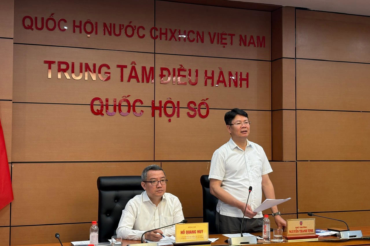 Ảnh đại diện bài viết: thứ trưởng bộ tư pháp nguyễn thanh tịnh, ủy viên ban chỉ đạo tổng rà soát hệ thống văn bản quy phạm pháp luật phát biểu khai mạc hội nghị. (ảnh trong bài: pv)