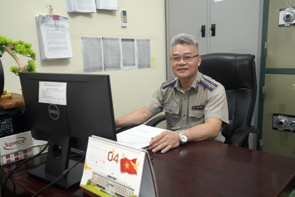 Ảnh đại diện Hành trình hơn 20 năm giữ "bàn tay ấm" nơi địa đầu Tổ quốc của Chấp hành viên Hồ Hữu Thành
