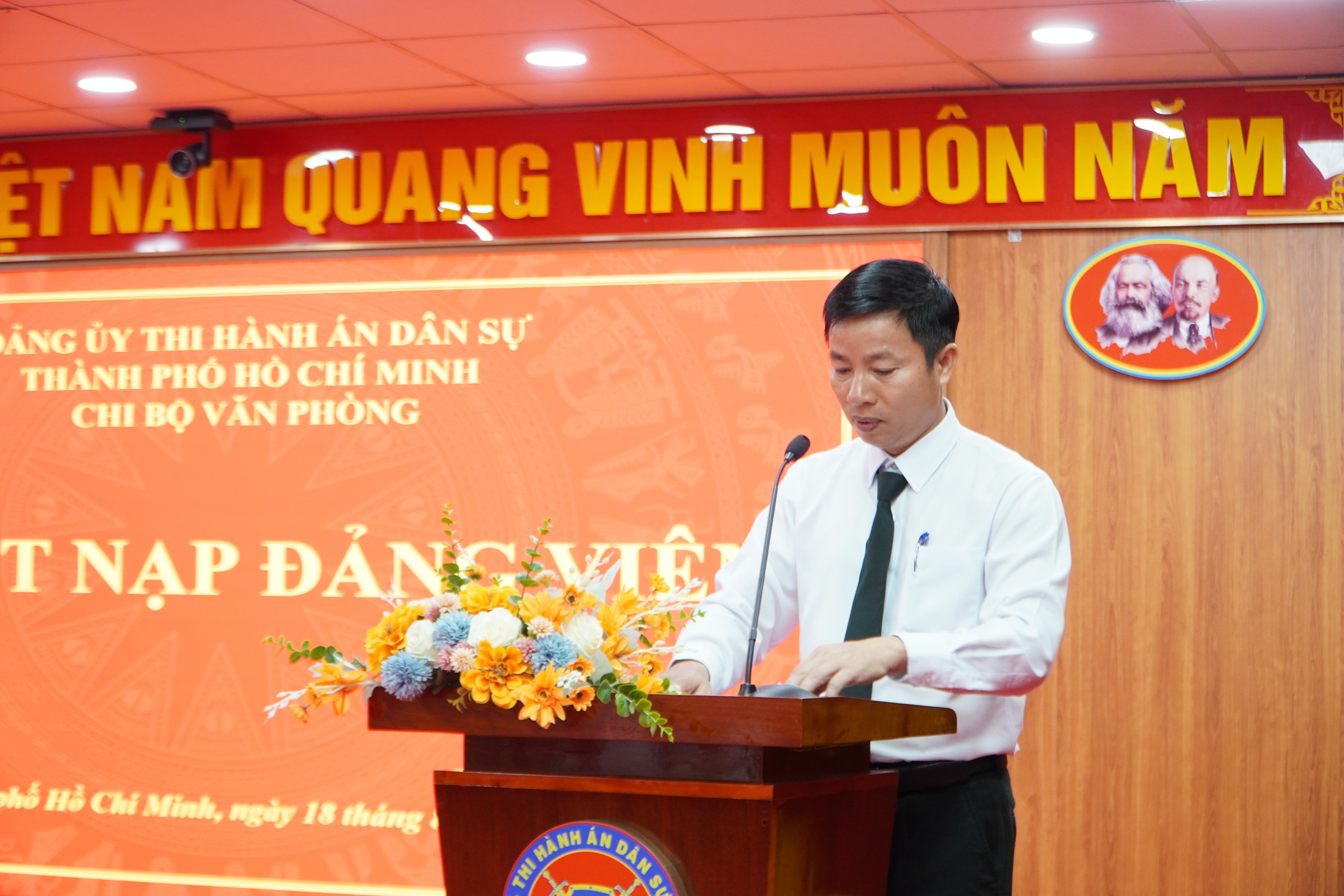 giao-nhiem-vu-01a0142716387d329f1403de048d1123.jpg GIAO NHIEM VỤ.JPG
