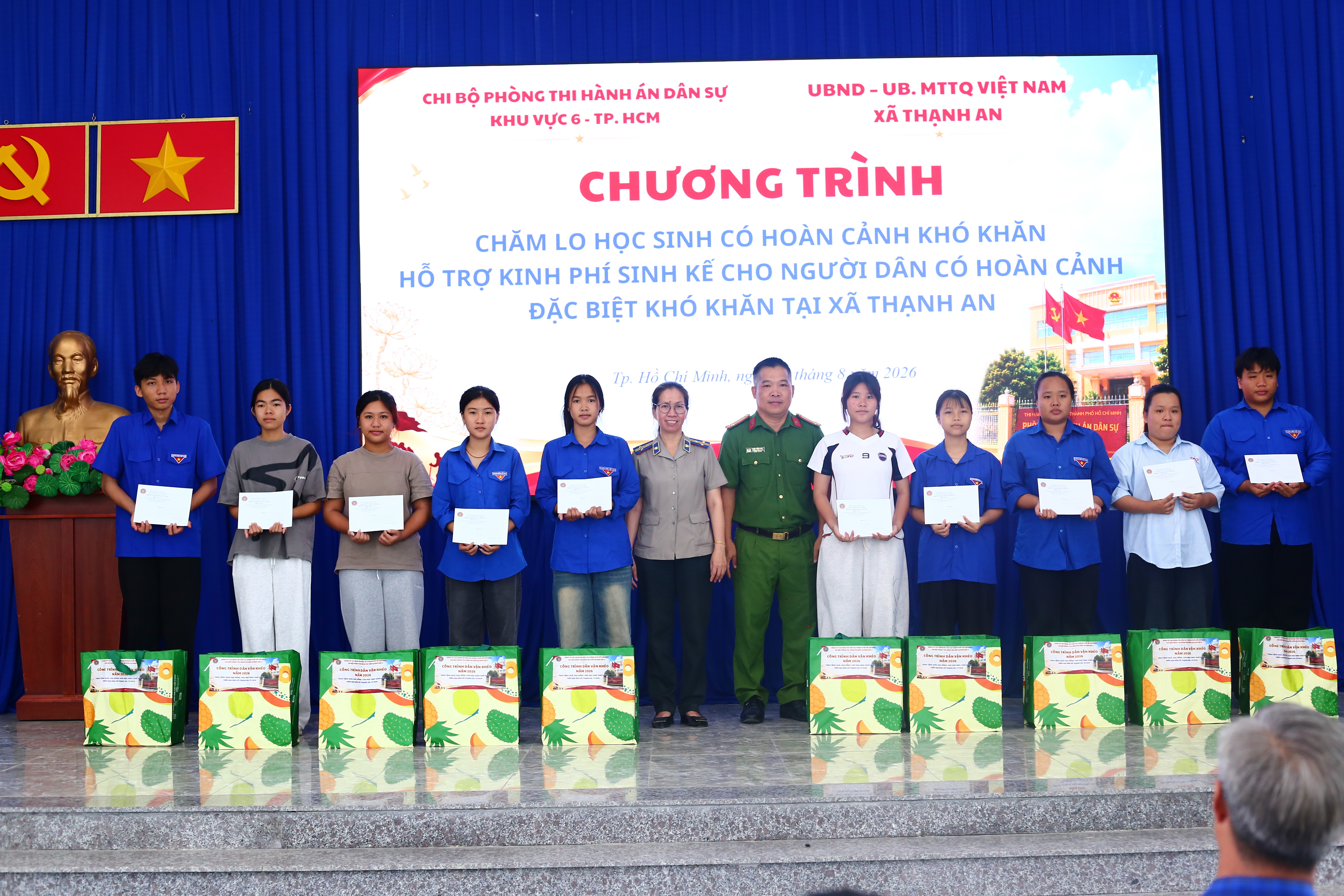 hinh-11-01a0043c02dd7c3c8127bcdaea0fe240.jpg Hình 11.jpg