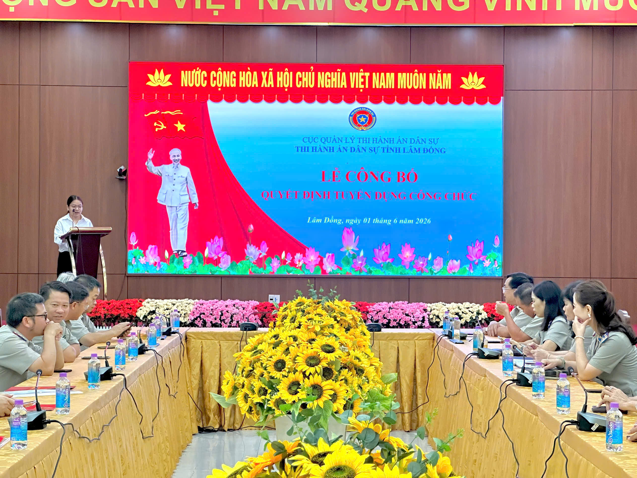 H&igrave;nh 4.jpg