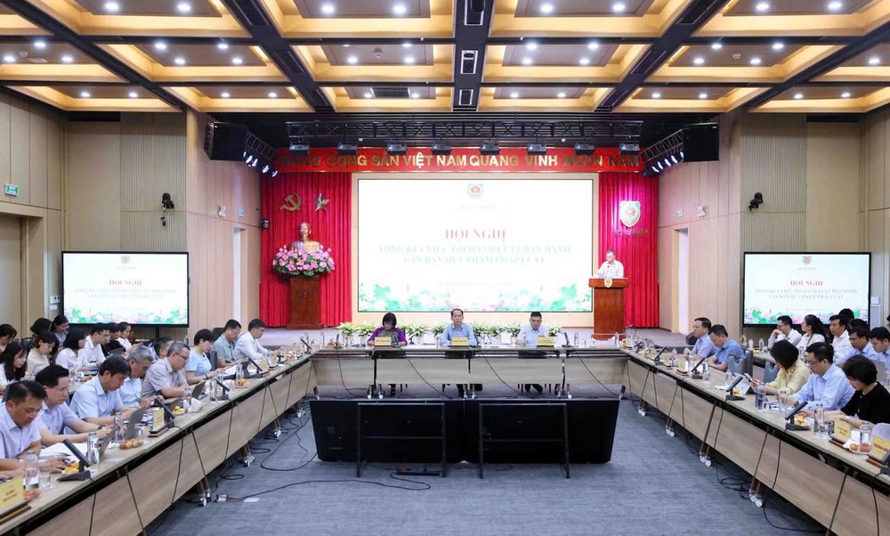 Ảnh đại diện Đánh giá khách quan, toàn diện thực trạng thi hành Luật Ban hành văn bản quy phạm pháp luật