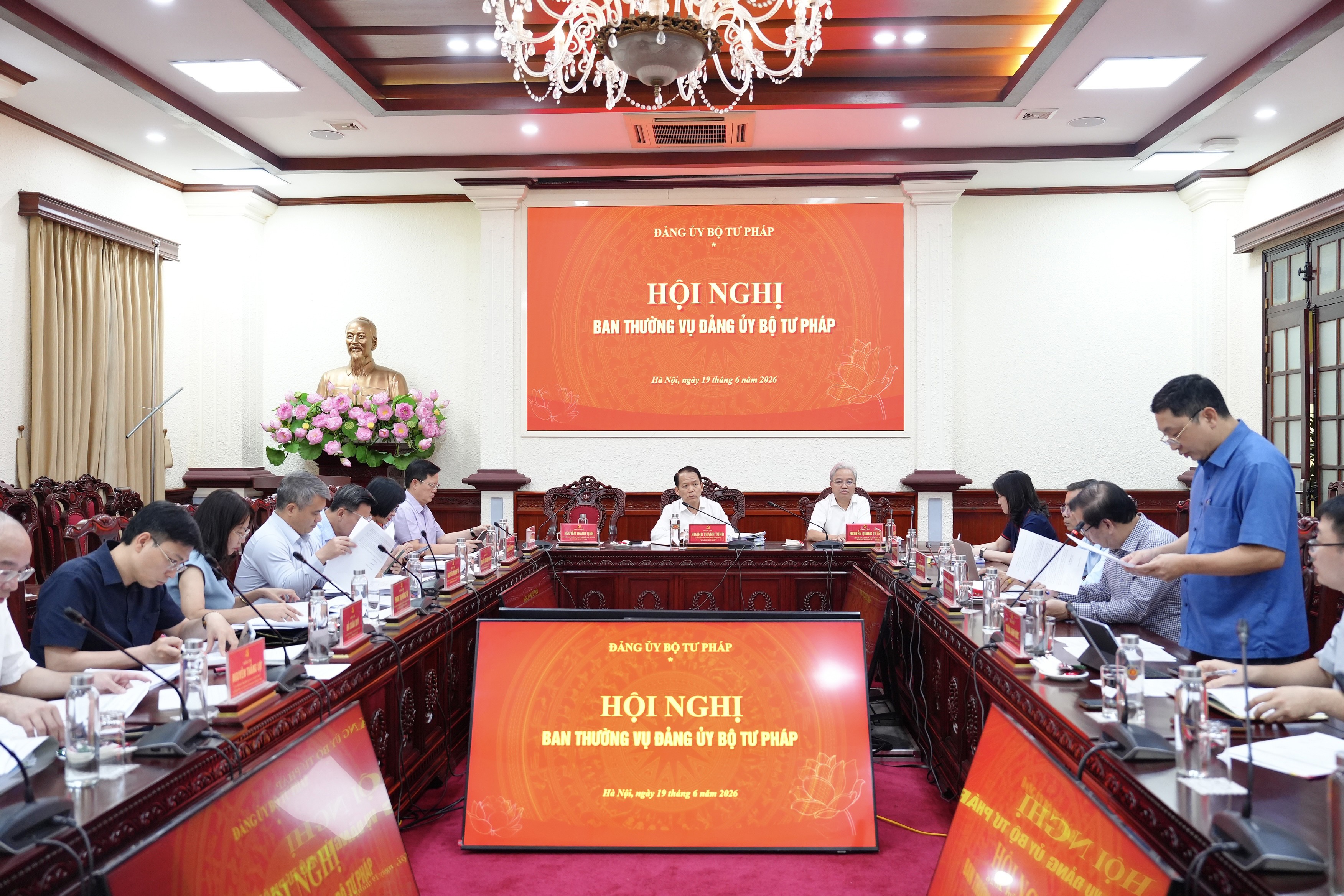 Ảnh đại diện bài viết: quang cảnh hội nghị.