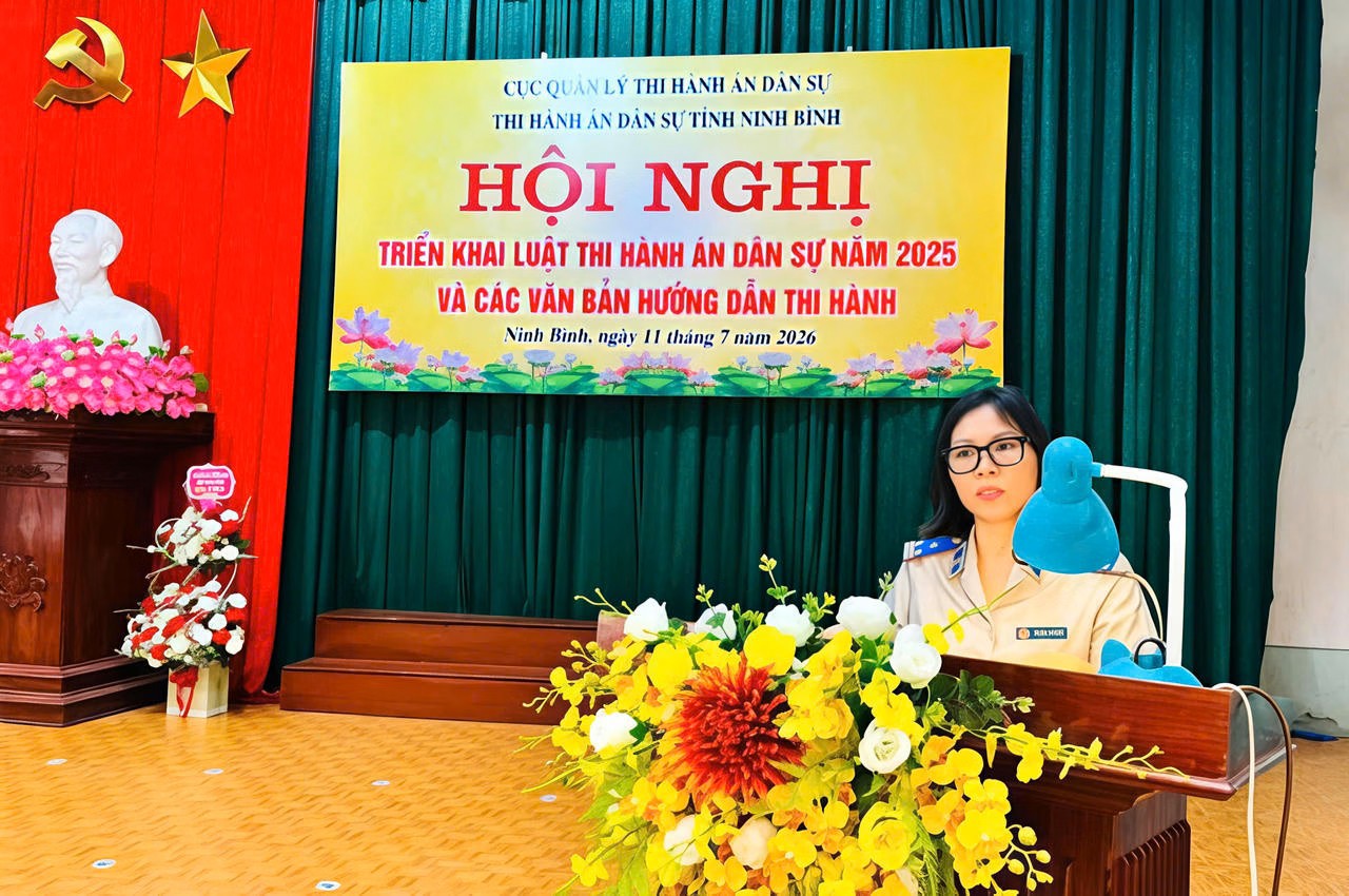 kq011-019f5f2ce4ba7e80965c582fc125d387.jpg KQ011.jpg