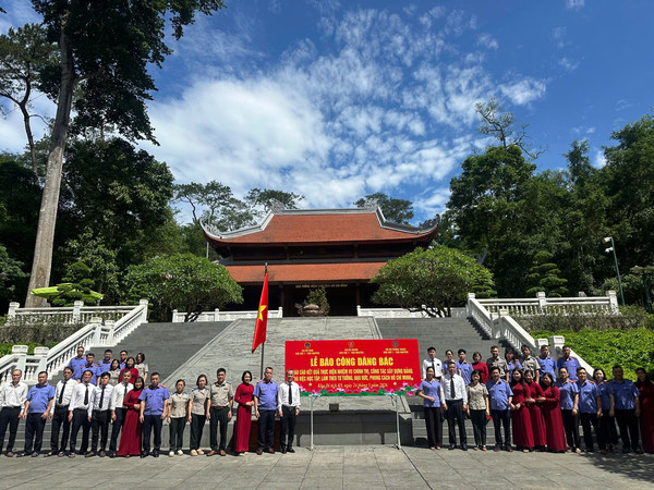 Ảnh đại diện SINH HOẠT CHUYÊN ĐỀ LIÊN CHI BỘ PHÒNG THI HÀNH ÁN DÂN SỰ  KHU VỰC 7 - TÒA ÁN NHÂN DÂN KHU VỰC 7 - VIỆN KIỂM SÁT  NHÂN DÂN KHU VỰC 7, THÁI NGUYÊN