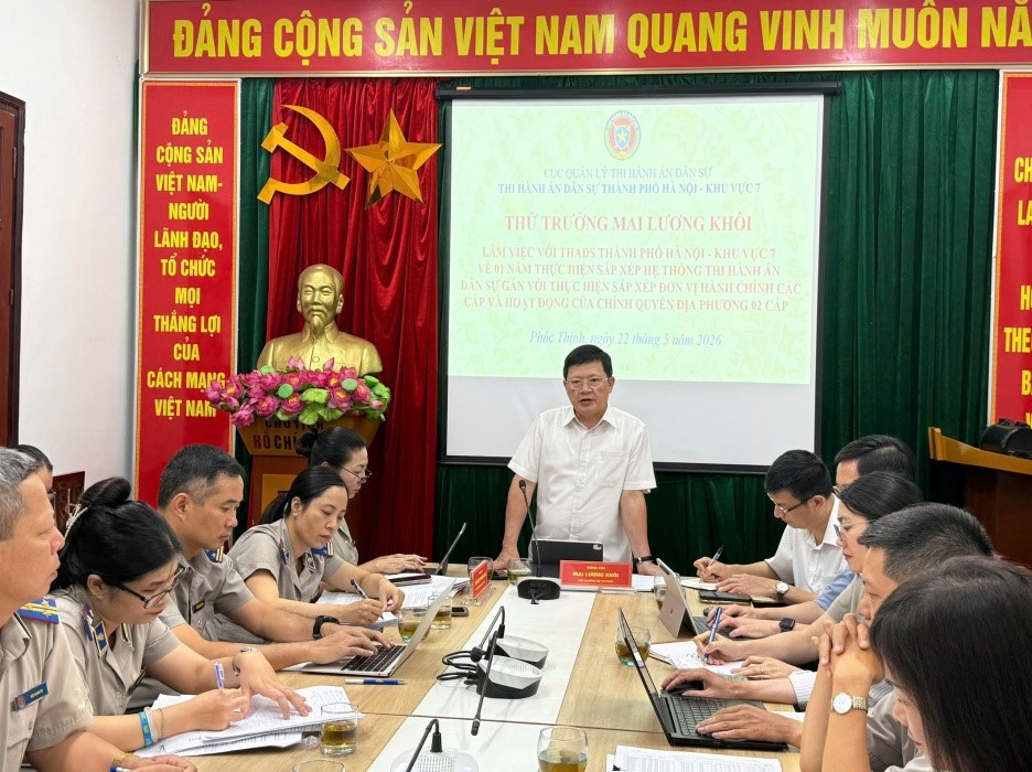Ảnh đại diện đồng chí thứ trưởng bộ tư pháp mai lương khôi làm việc  với phòng thads khu vực 7 - hà nội về kết quả sau 01 năm  thực hiện sắp xếp hệ thống thi hành án dân sự
