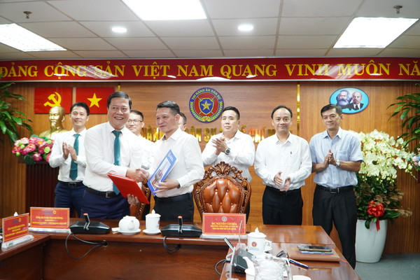 Ảnh đại diện Thi hành án dân sự Thành phố Hồ Chí Minh tổ chức Lễ ký kết Biên bản ghi nhớ với Ngân hàng BIDV Chi nhánh Chợ Lớn