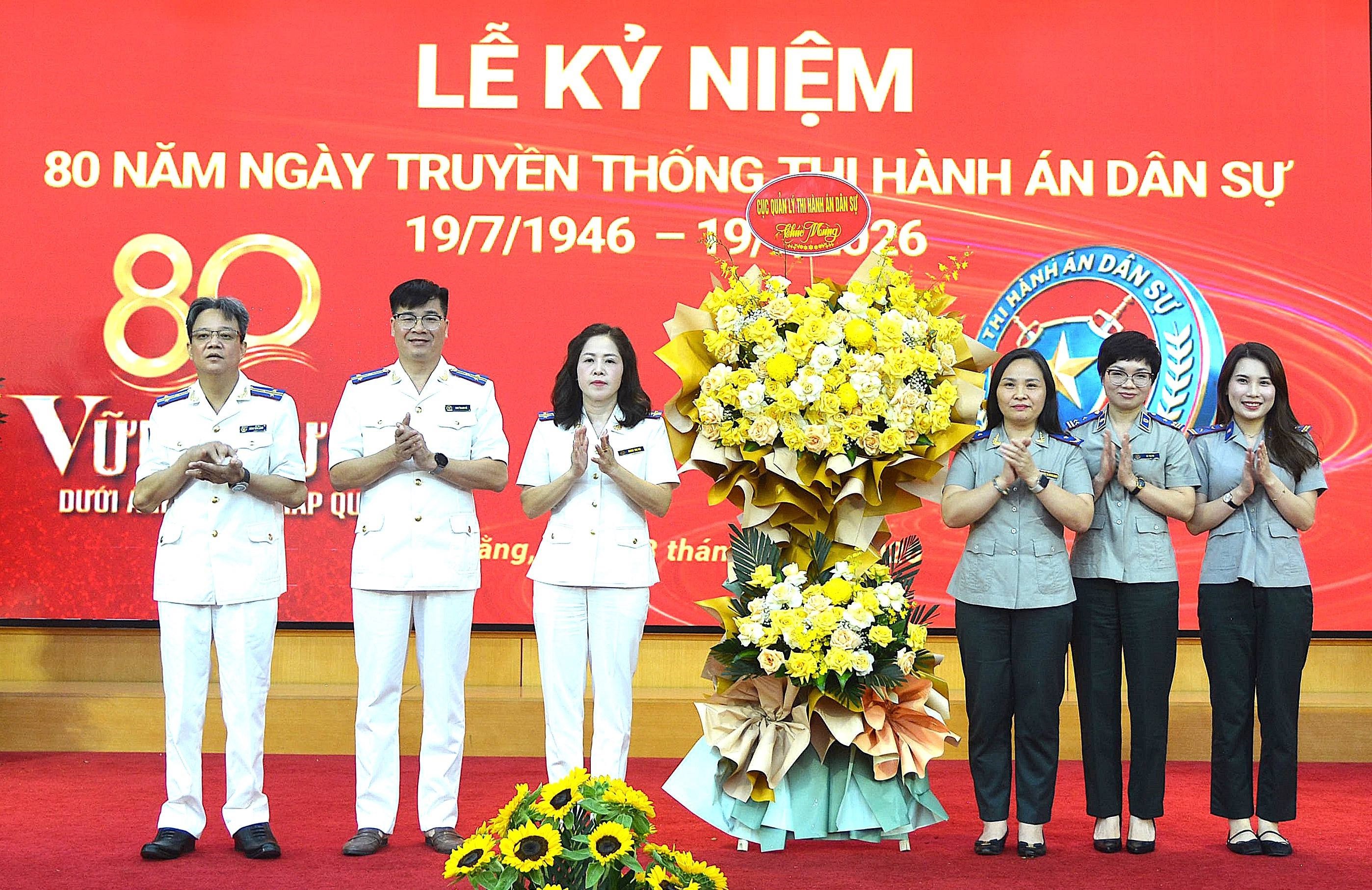 le-ky-niem-80-nam-1-019f7da0c3fe7117a7b09630de5e9f33.png Le ky niem 80 nam (1).png