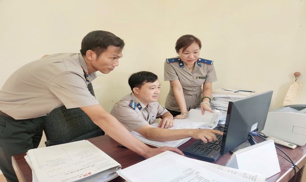 Ảnh đại diện KHI PHIÊN ĐẤU GIÁ TRỰC TUYẾN ĐẦU TIÊN CHẠM TỚI BẢN LÀNG  -	DẤU ẤN NGƯỜI CHẤP HÀNH VIÊN THỜI CHUYỂN ĐỔI SỐ
