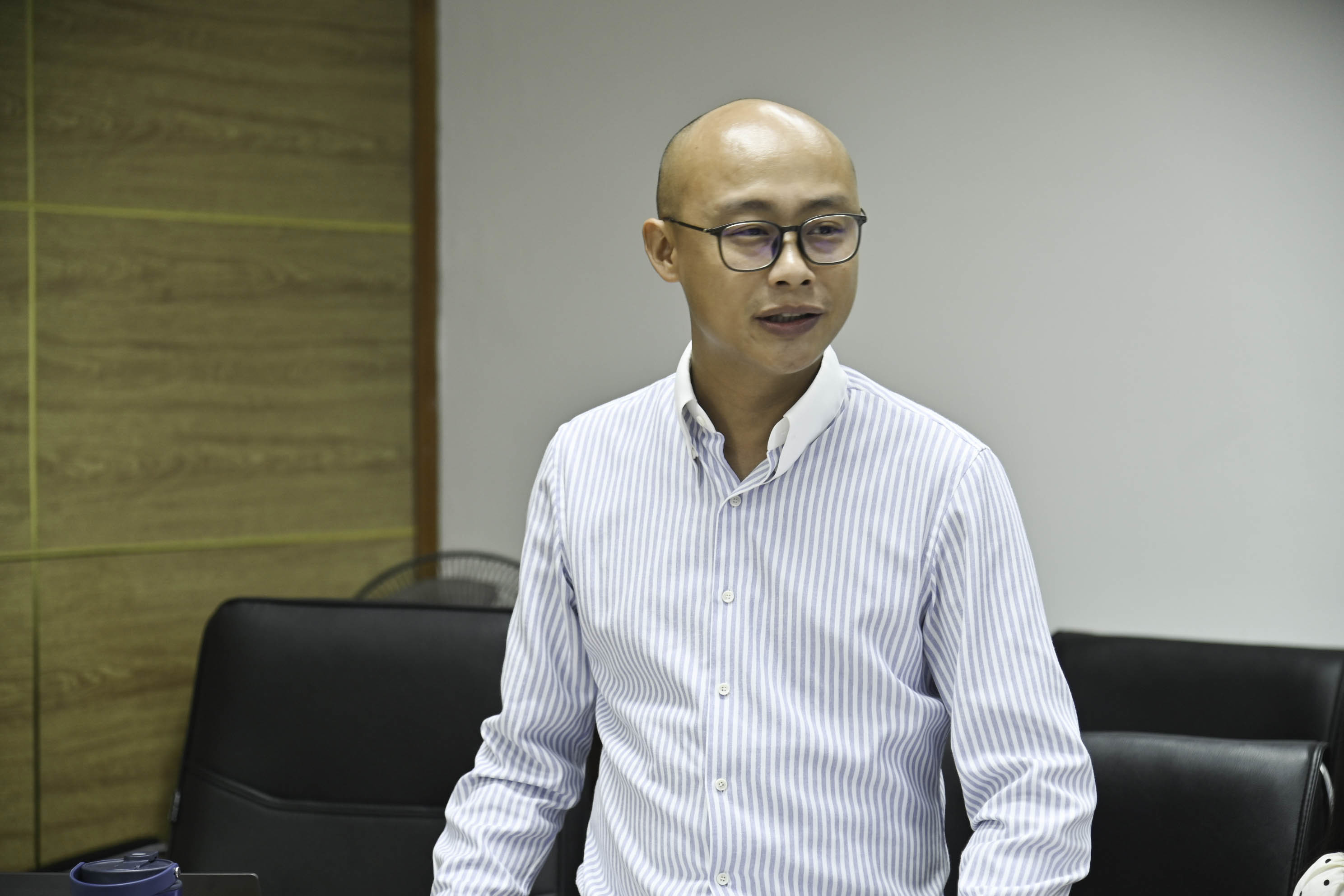 ong-vu-quang-pho-tong-thu-ky-chuyen-trang-video-phap-luat-bao-phap-luat-viet-nam-019f22964f987645b1d313875a1b70ab.jpg Ông Vũ Quang, Phó Tổng Thư ký Chuyên trang Video pháp luật, Báo Pháp luật Việt Nam.jpg