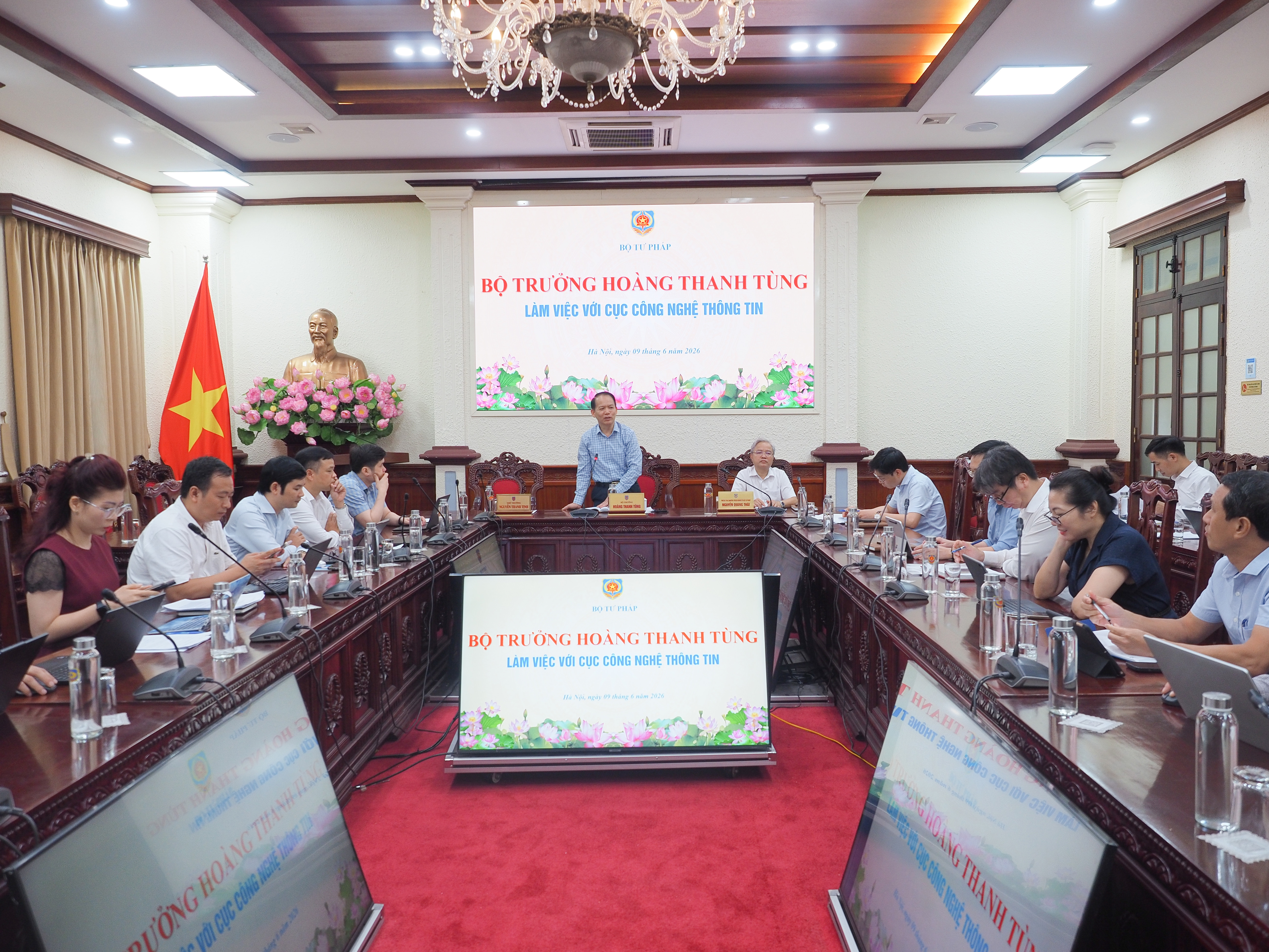 Ảnh đại diện Tăng cường đào tạo, bồi dưỡng nguồn nhân lực công nghệ thông tin