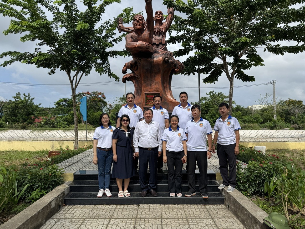 Rừng S&aacute;c 4.jpg