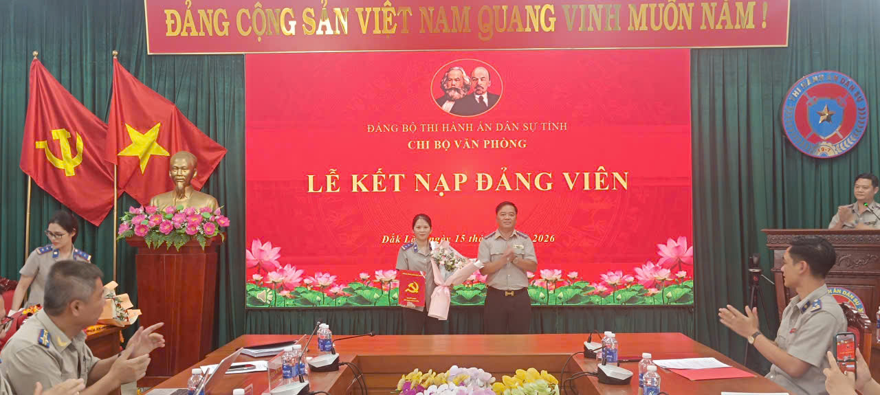 tang-hoa-thanh-15-7-2026-019f652e759f739b9be7252c9a6d5a53.jpg tang hoa thanh 15.7.2026.jpg