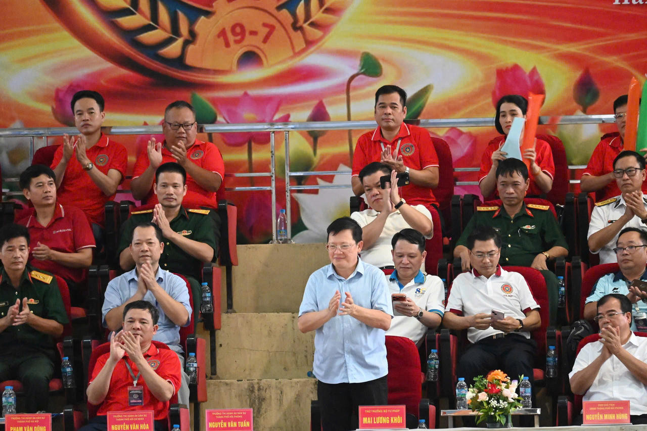 the-thao-80-nam-2-019ea50f8f7e70ab8393b7662aec3ab8.jpg Thể thao 80 năm 2.jpg